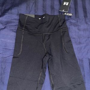 black under armor leggings